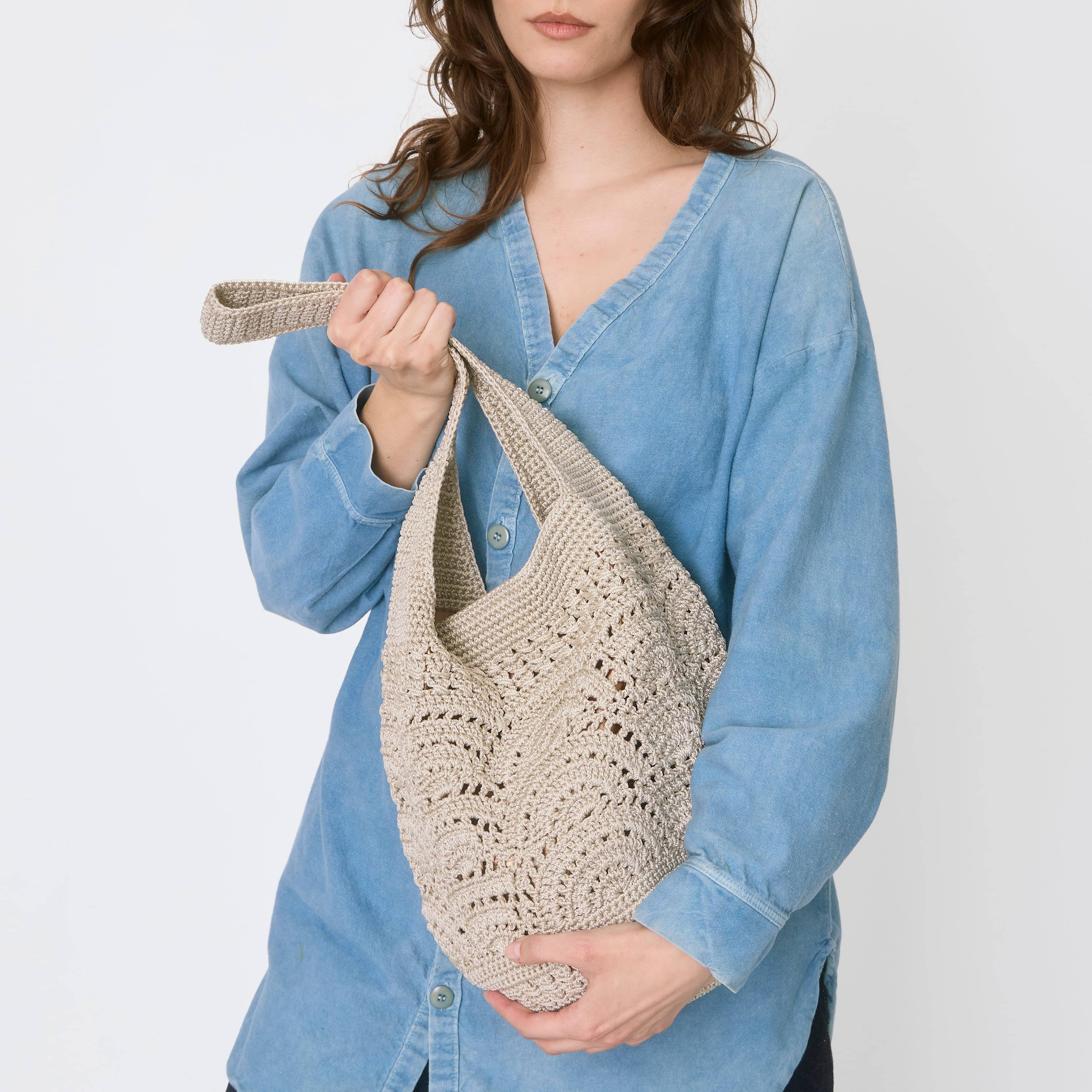 The Sak 120 Hobo - Hand Crochet - Natural Fan
