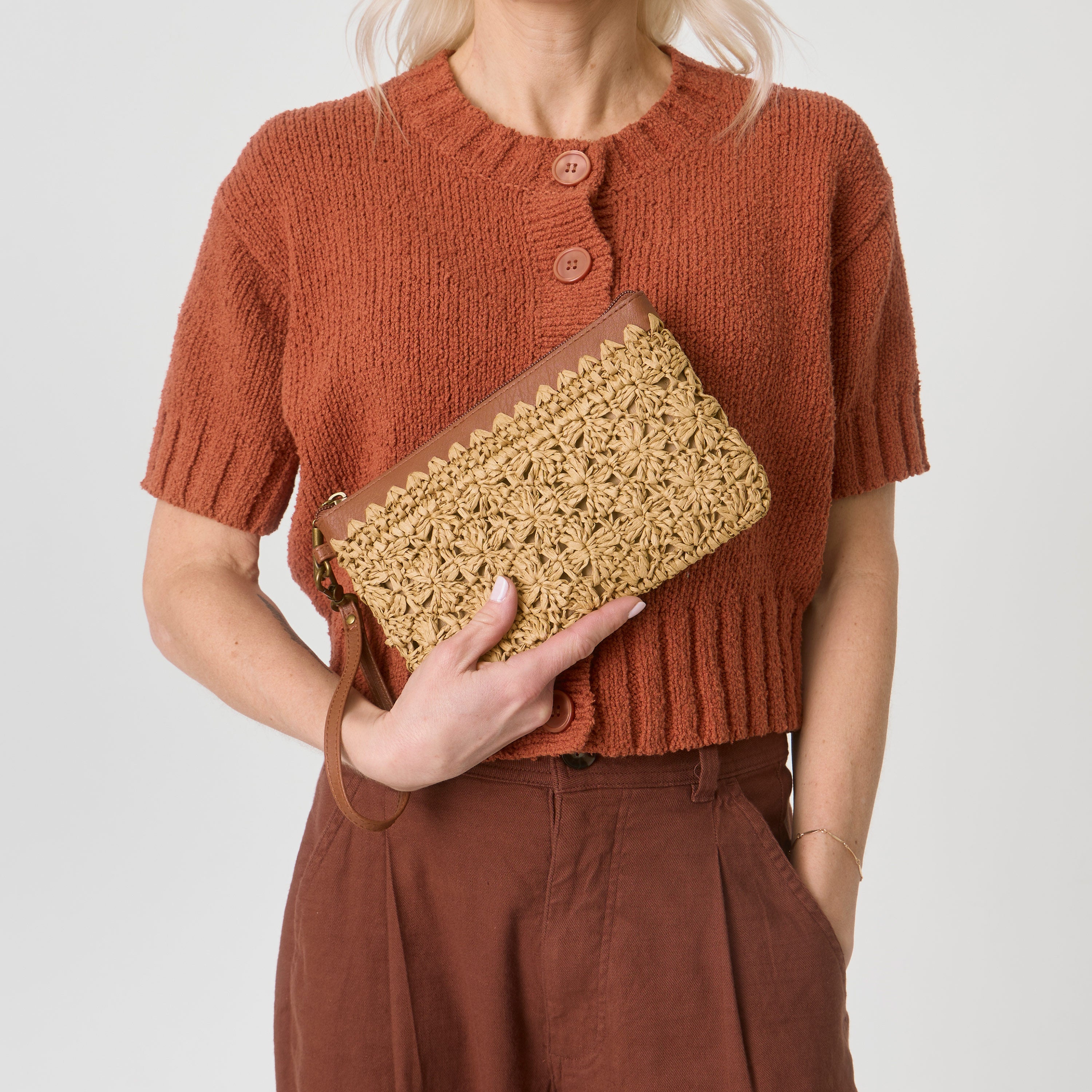 The Sak Vita Wristlet - Straw - Natural Primrose