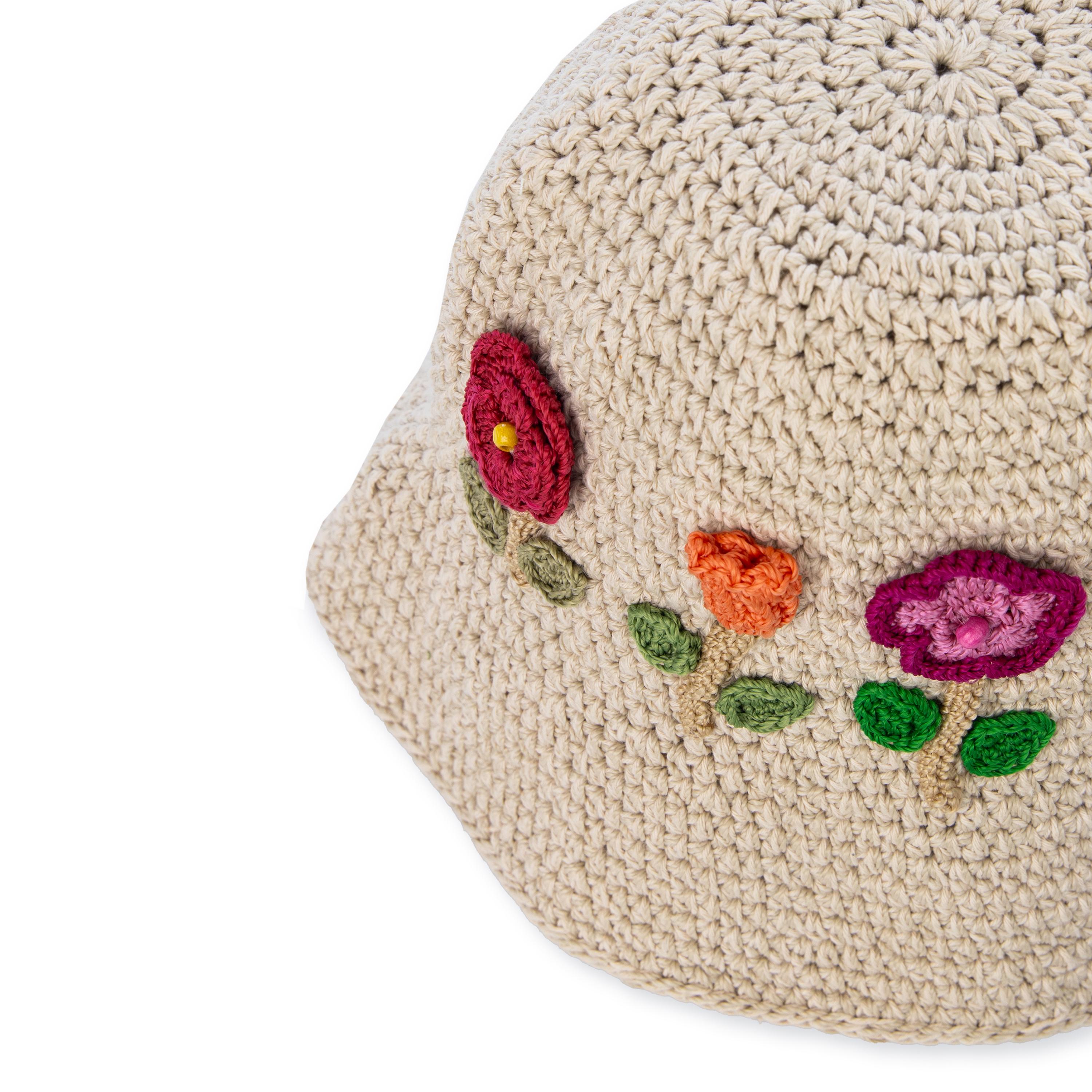 The Sak Lanie Bucket Hat - Hand Crochet - Flower Ecru